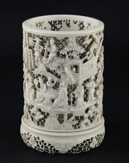 A Chinese export ivory brush pot, 12.2cm.